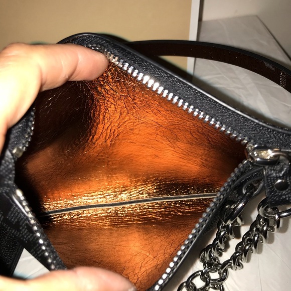 💯% Authentic Michael Kors Belt bag with Wallet - Picture 6 of 8